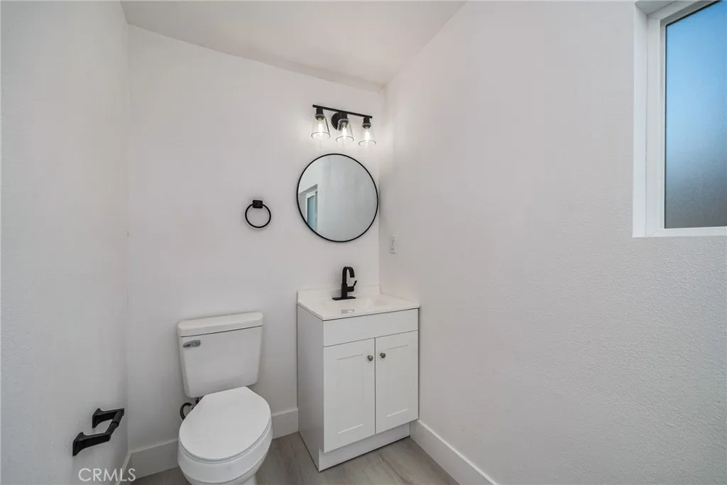 2757 W Rialto, Rialto, California 92376 home-pic-22
