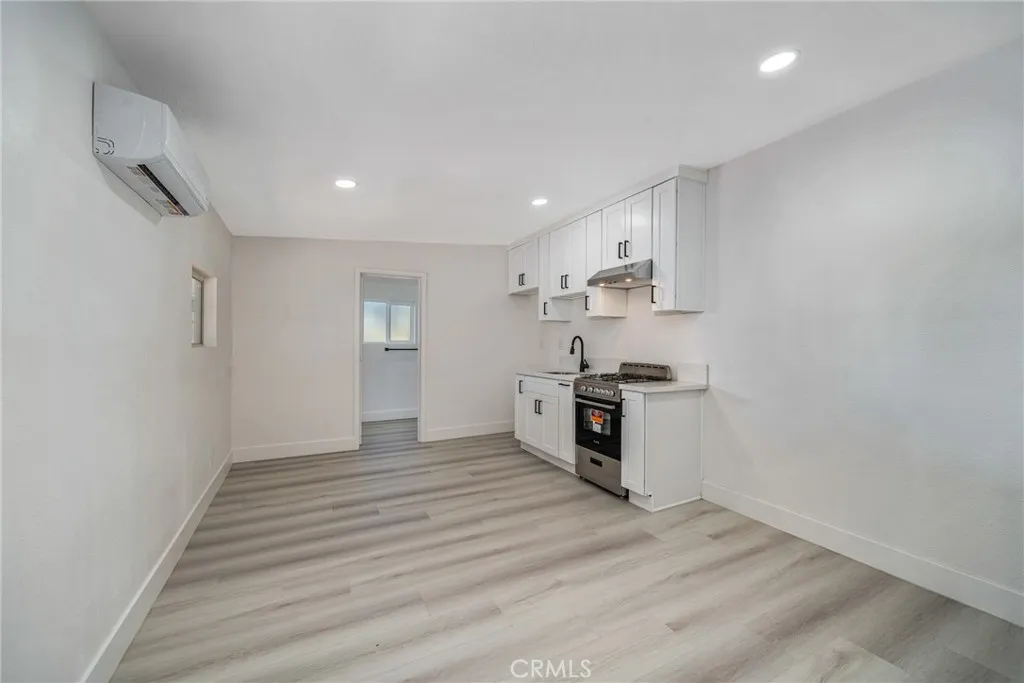 2757 W Rialto, Rialto, California 92376 home-pic-19