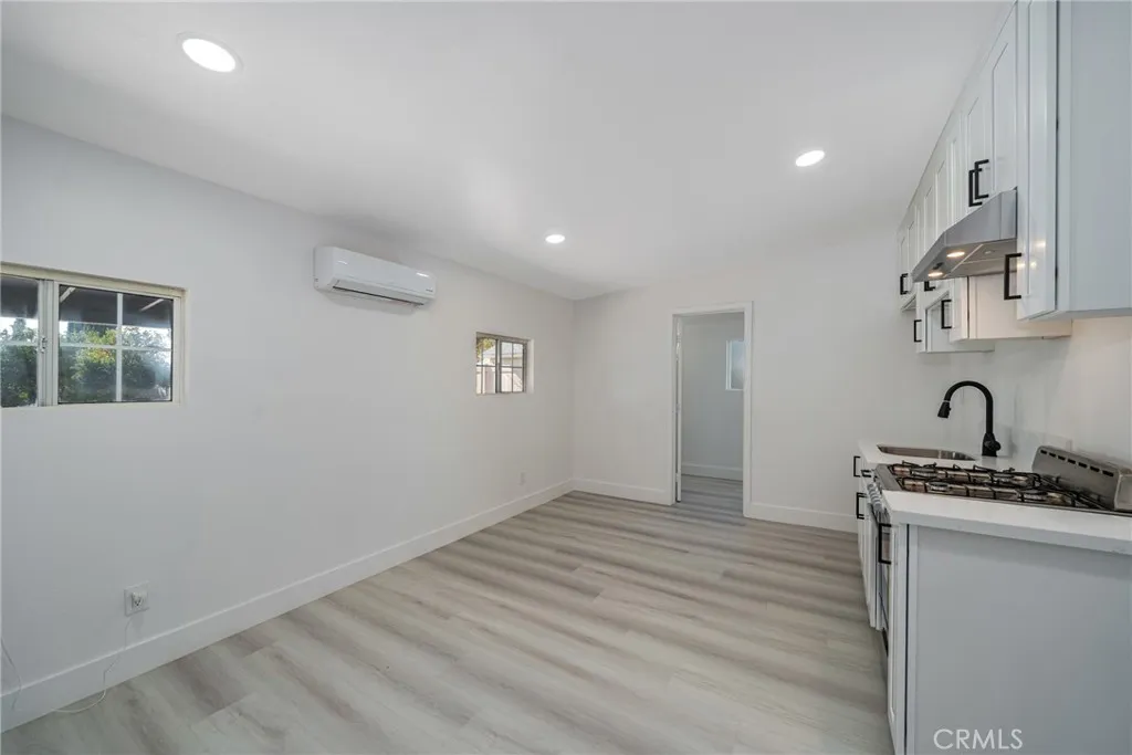 2757 W Rialto, Rialto, California 92376 home-pic-21