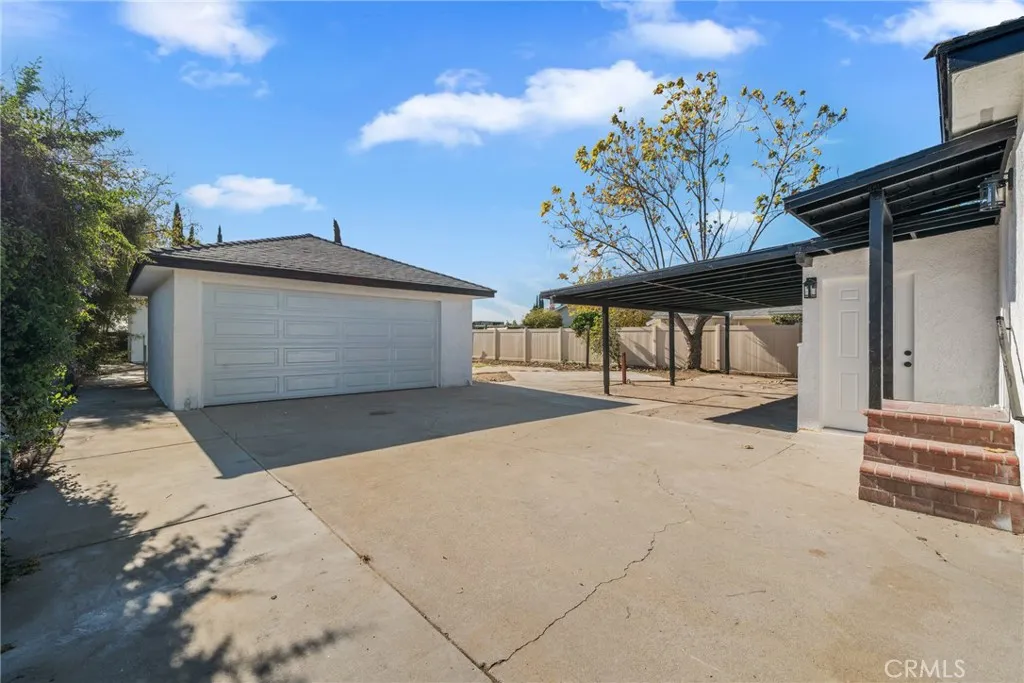 2757 W Rialto, Rialto, California 92376 home-pic-26