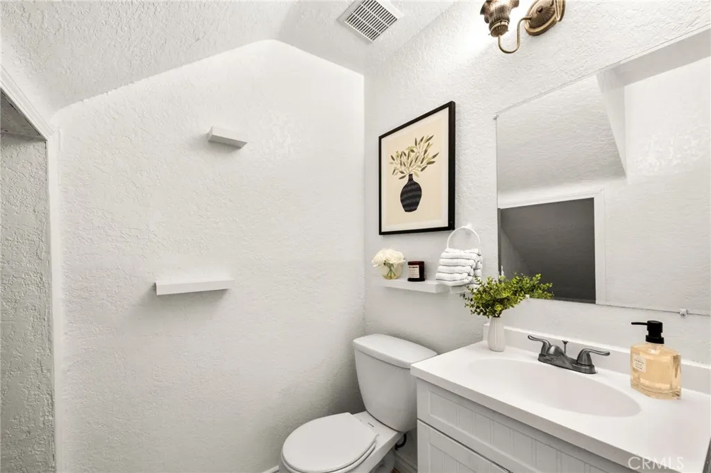 17425 Arrow Bl 8, Fontana, California 92335 home-pic-19
