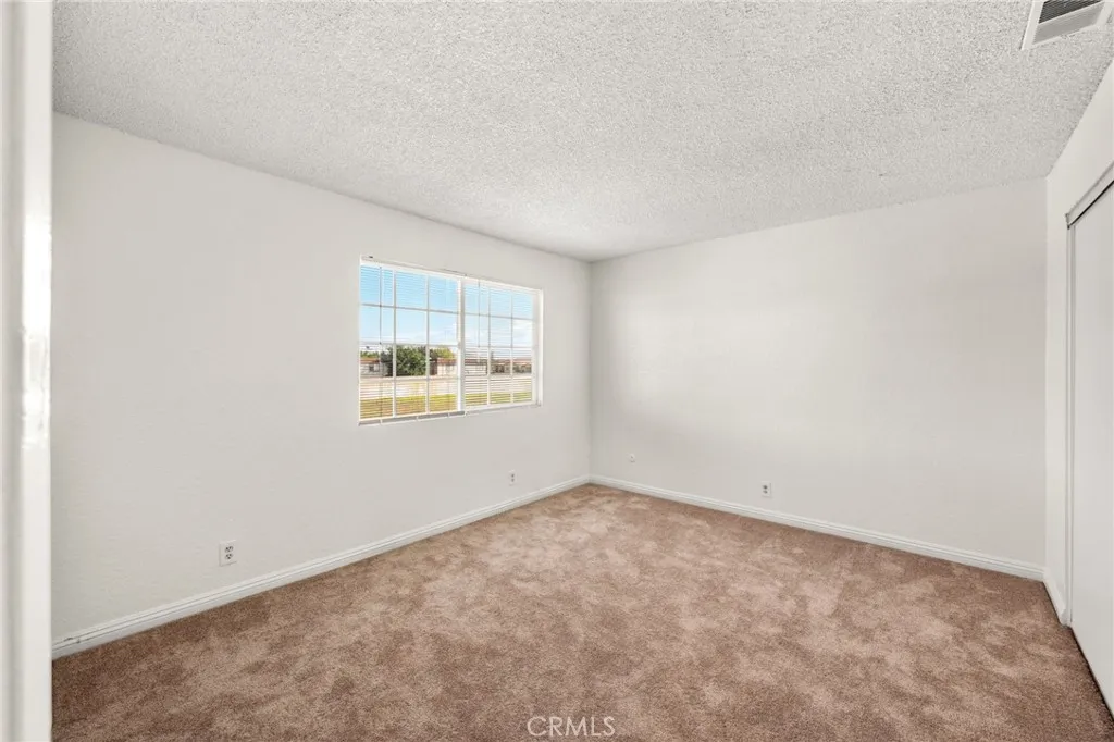 17425 Arrow Bl 8, Fontana, California 92335 home-pic-26