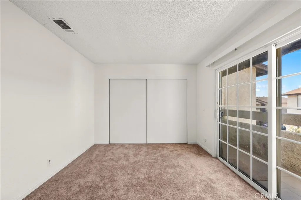 17425 Arrow Bl 8, Fontana, California 92335 home-pic-32