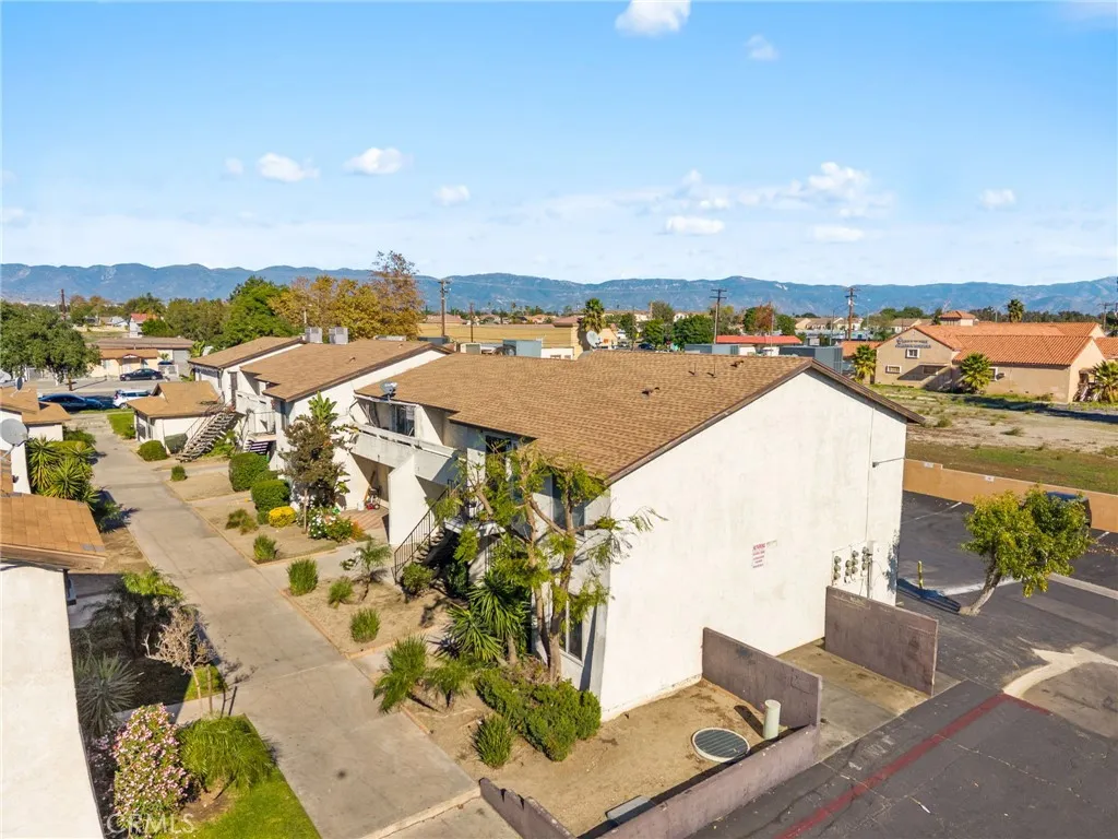17425 Arrow Bl 8, Fontana, California 92335 home-pic-37