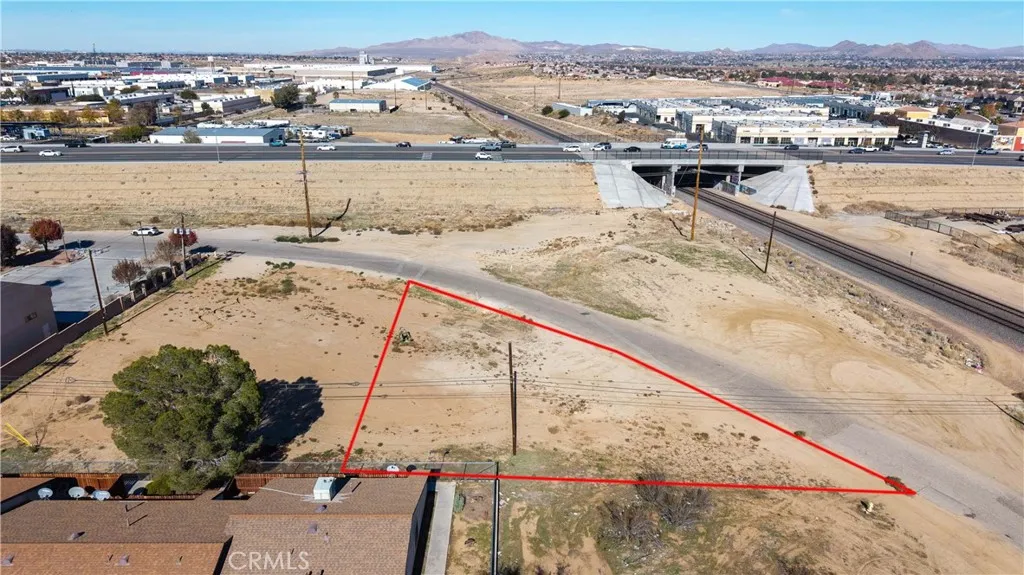 1 Bear Valley Outer, Hesperia, California 92345 — photo 4