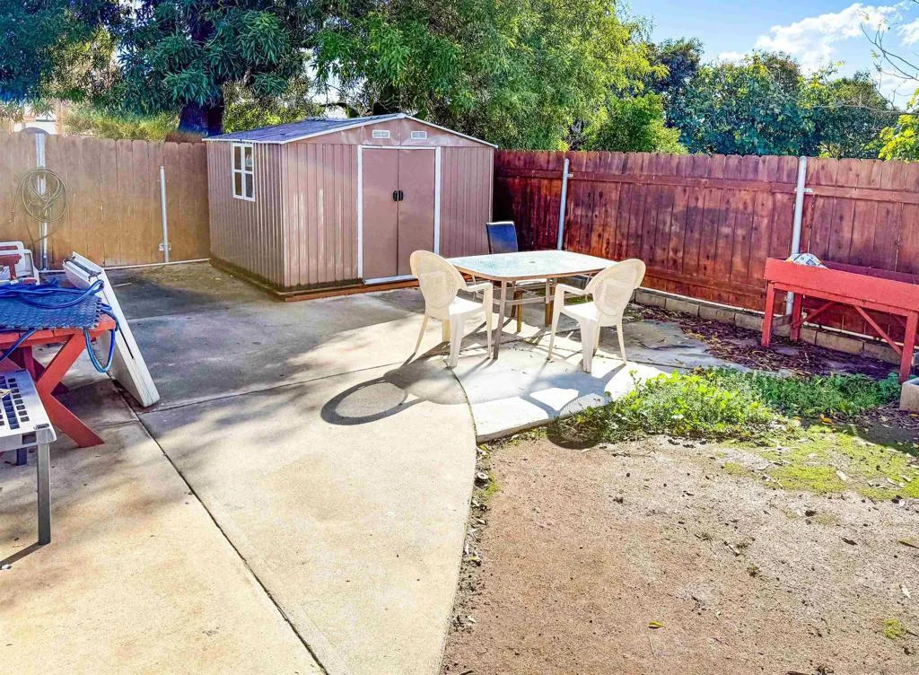 819 N N Rose St, Escondido, California 92027 home-pic-21