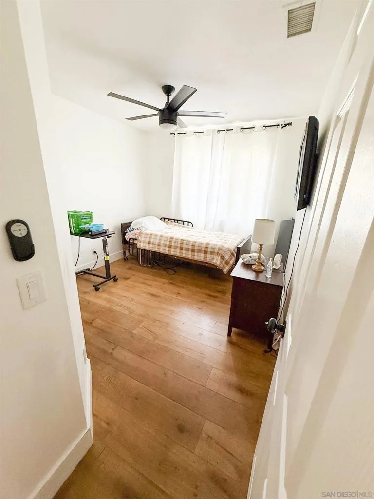 819 N N Rose St, Escondido, California 92027 home-pic-15