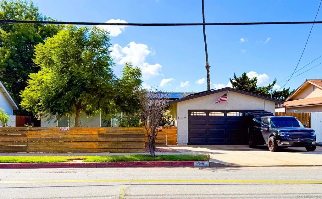 819 N N Rose St, Escondido, California 92027 home-pic-0