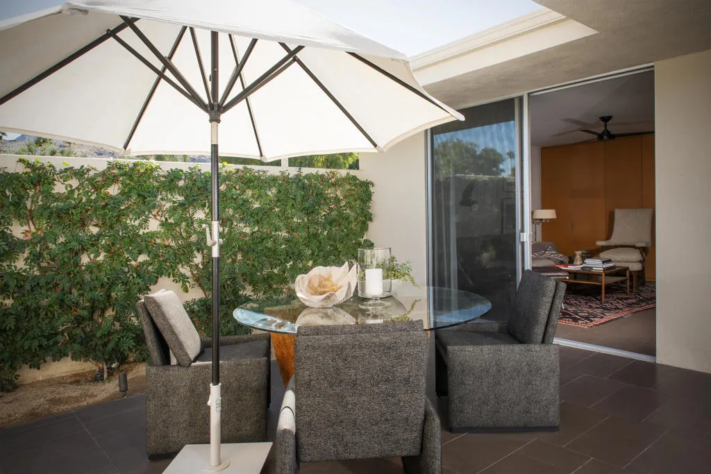 92 Desert Lakes Drive, Palm Springs, California 92264 home-pic-12