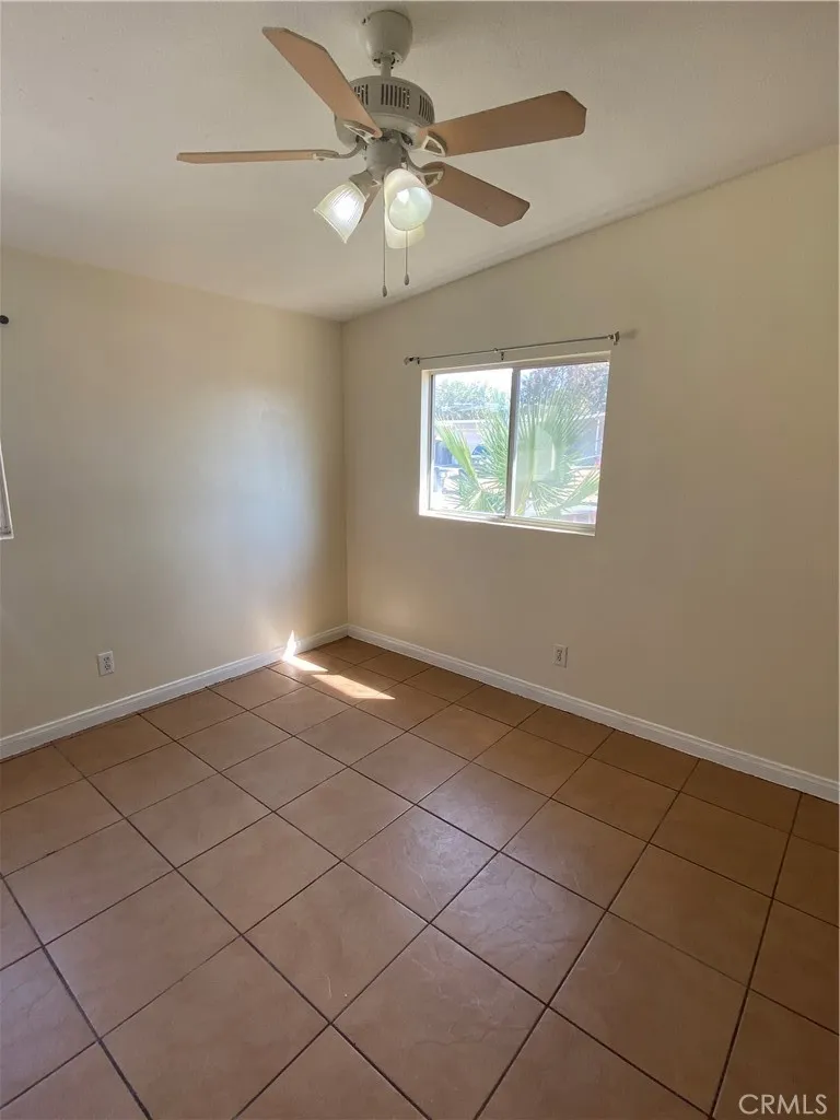 719 W Avenue H13, Lancaster, California 93534 home-pic-15