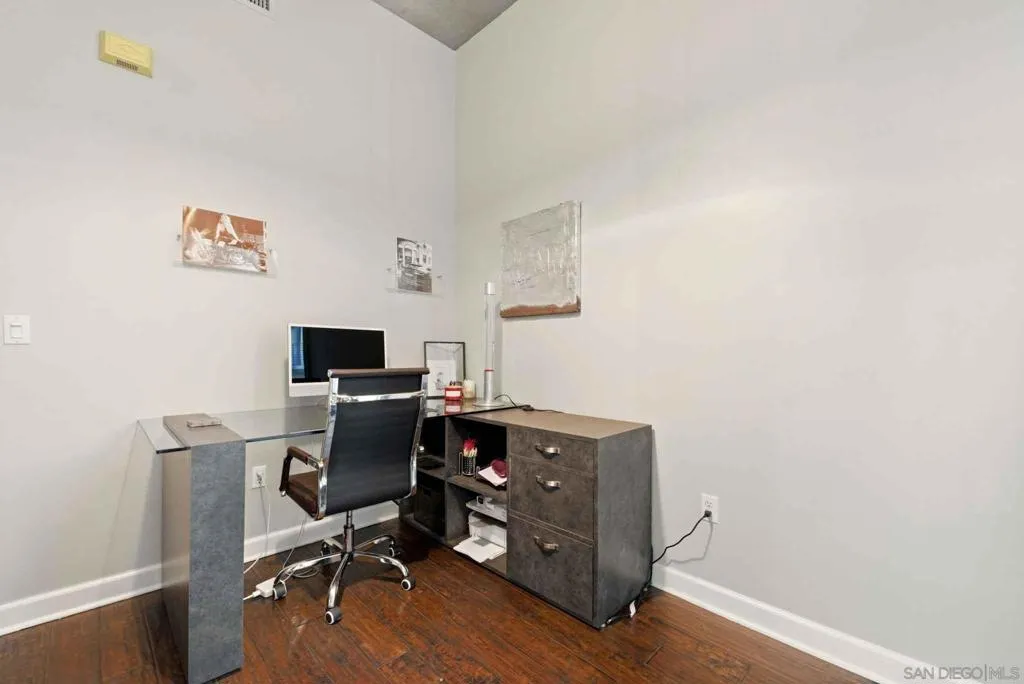 1050 Island Ave 422, San Diego, California 92101 home-pic-11