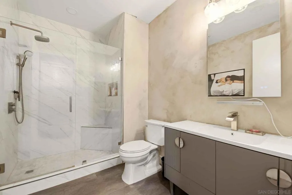 1050 Island Ave 422, San Diego, California 92101 home-pic-12