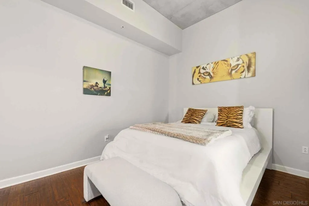 1050 Island Ave 422, San Diego, California 92101 home-pic-15
