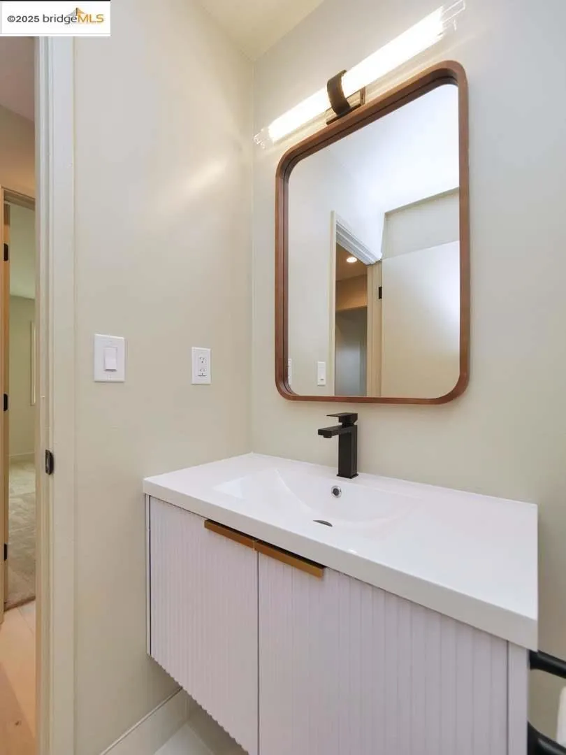 2112 Matthew Ct, Pittsburg, California 94565 home-pic-35