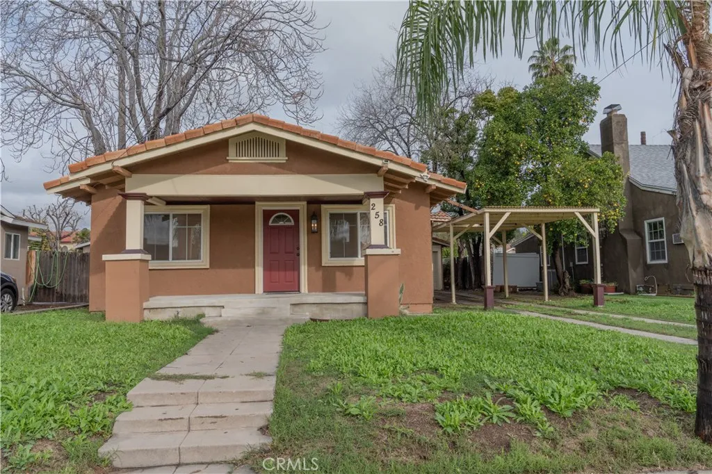 258 W 24th, San Bernardino, California 92405 home-pic-2