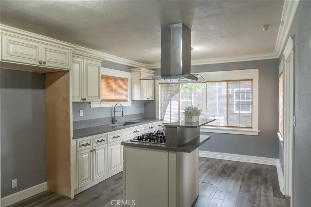 258 W 24th, San Bernardino, California 92405 home-pic-5