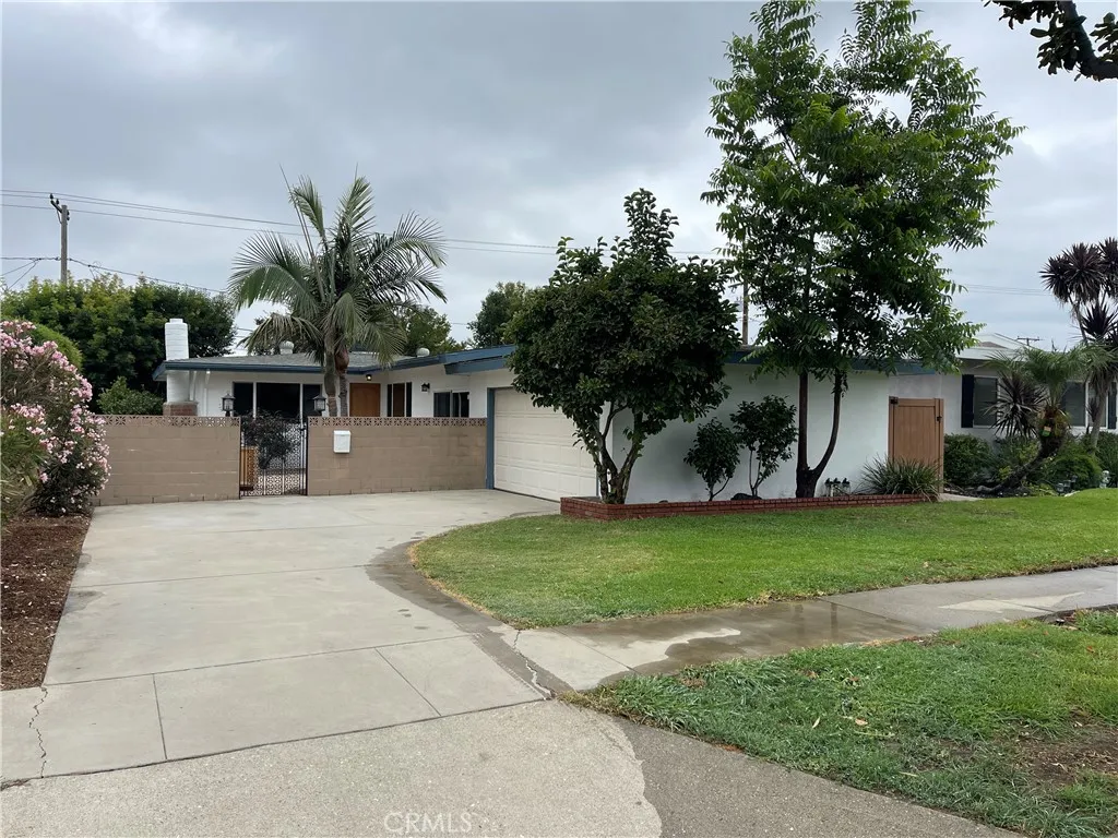 13856 Mulberry Drive, Whittier, California 90605 home-pic-0