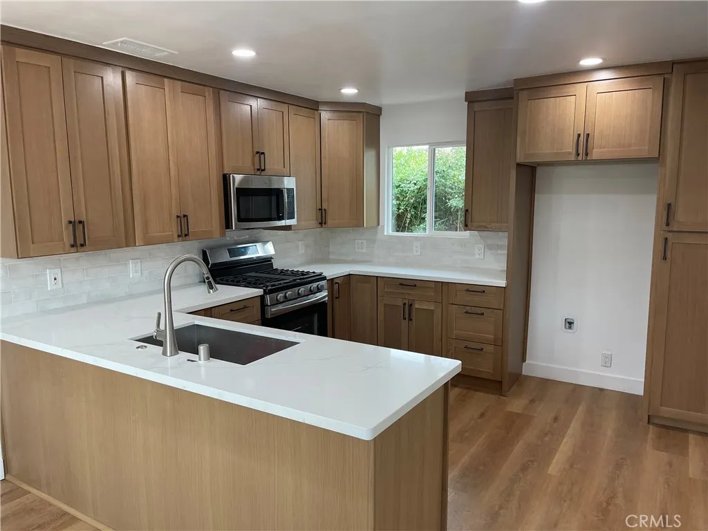 13856 Mulberry Drive, Whittier, California 90605 home-pic-4