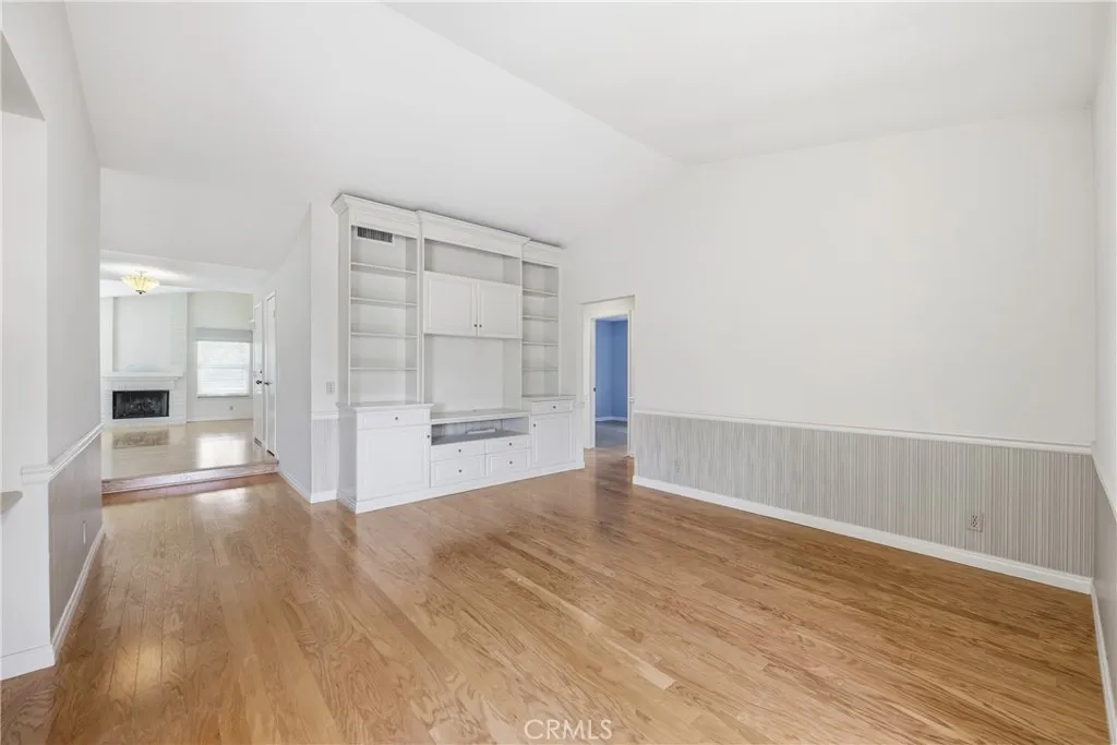 13693 Bear Valley Road, Moorpark, California 93021 home-pic-28