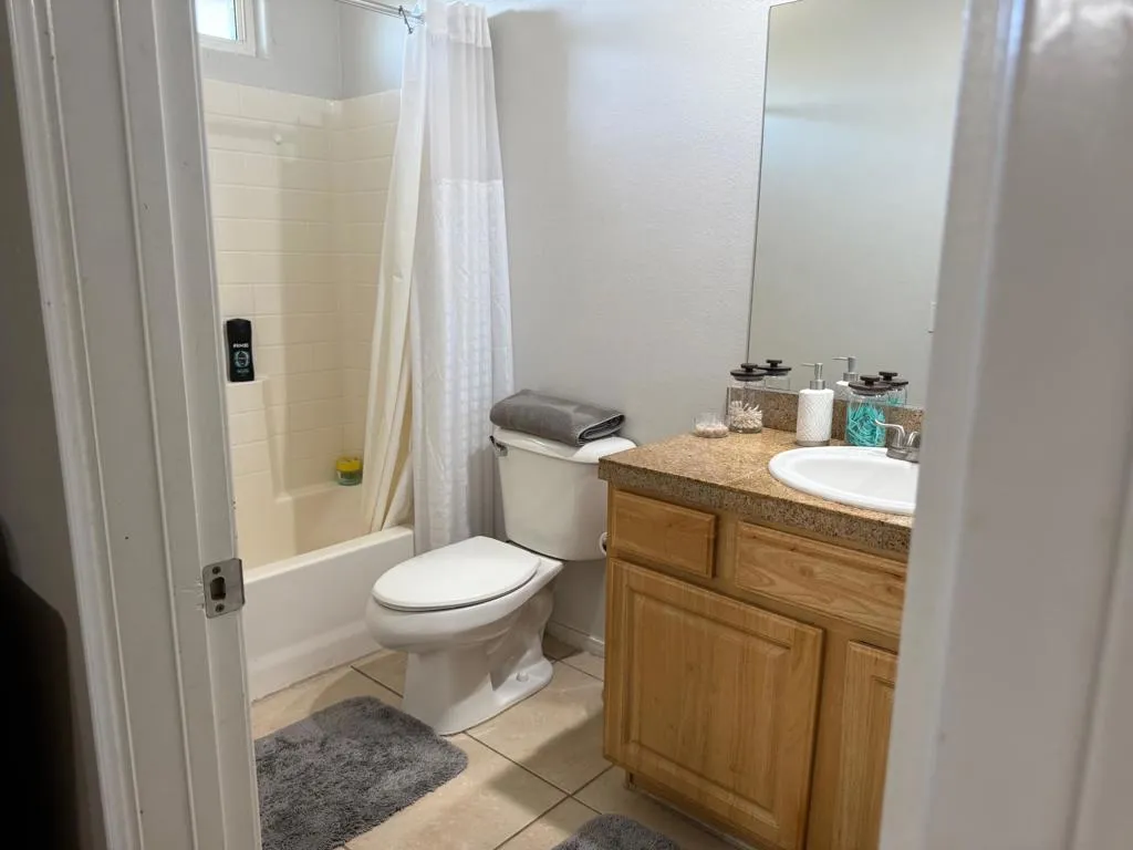 2839 Bach Avenue, Thermal, California 92274 home-pic-10