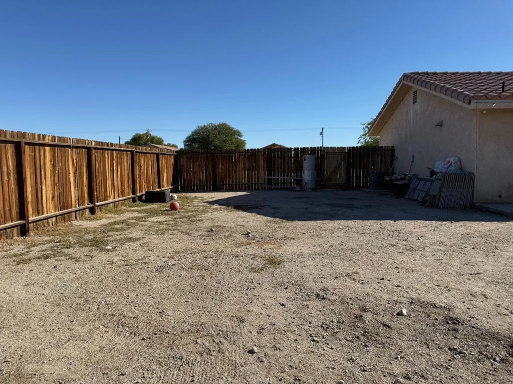 2839 Bach Avenue, Thermal, California 92274 home-pic-20