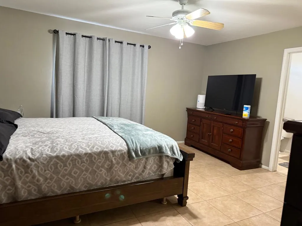 2839 Bach Avenue, Thermal, California 92274 home-pic-9