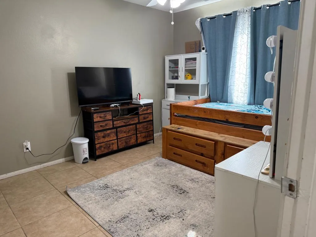 2839 Bach Avenue, Thermal, California 92274 home-pic-12