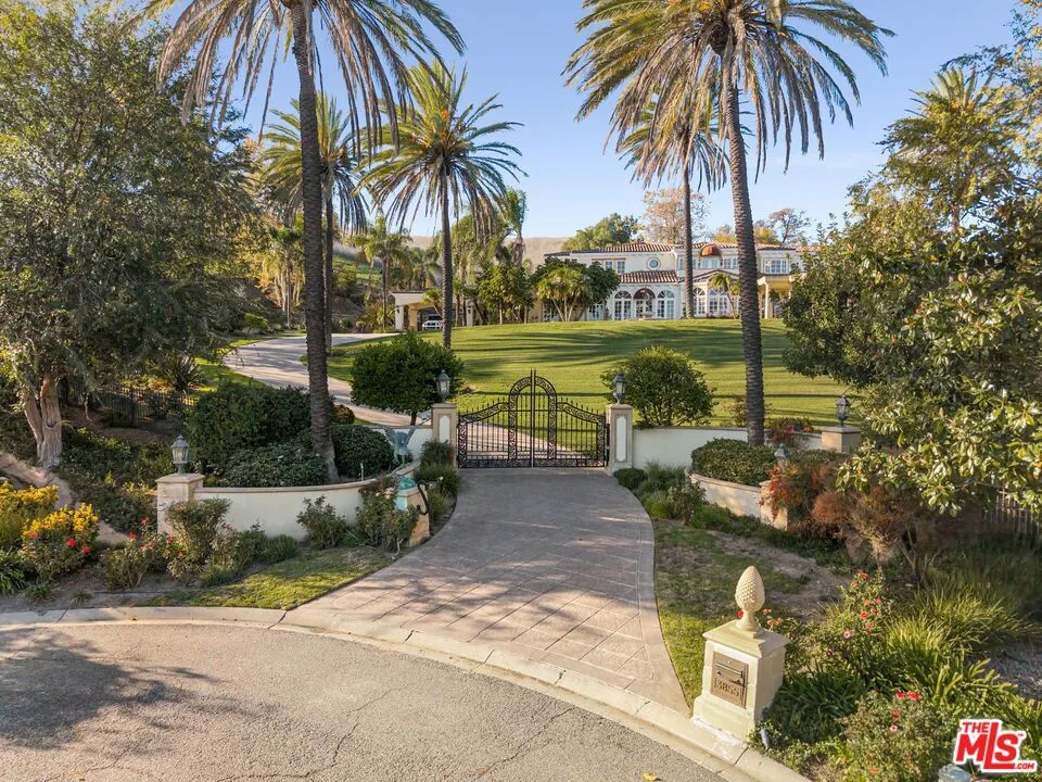 3855 Brunston Court, Westlake Village, California 91362 home-pic-39