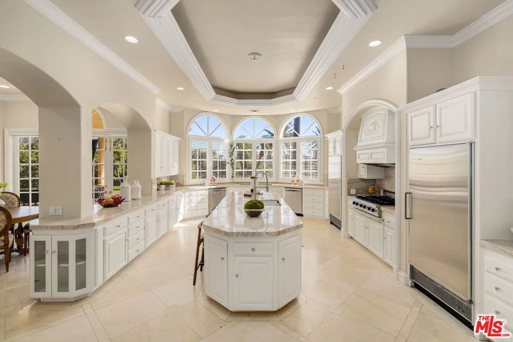 3855 Brunston Court, Westlake Village, California 91362 home-pic-11