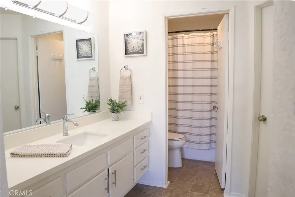 8506 E Baker Hill Road D, Orange, California 92869 home-pic-8