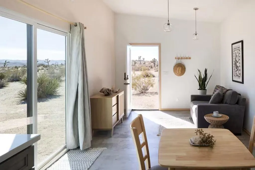 4039 Greasewood Lane, Yucca Valley, California 92284 home-pic-5