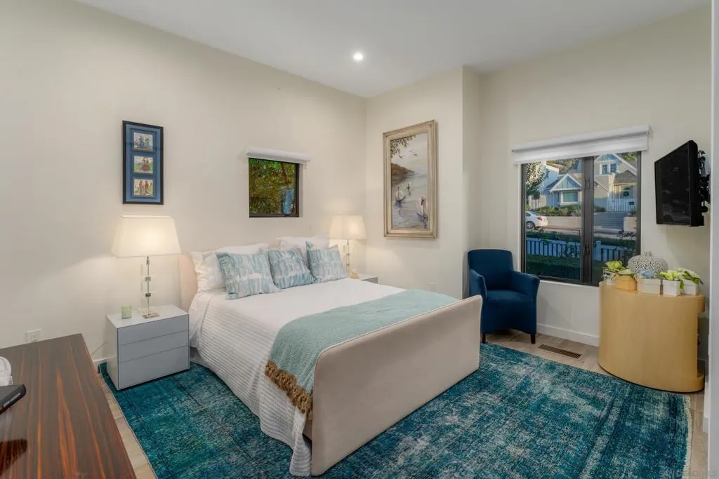1224 Virginia Way, La Jolla, California 92037 home-pic-37