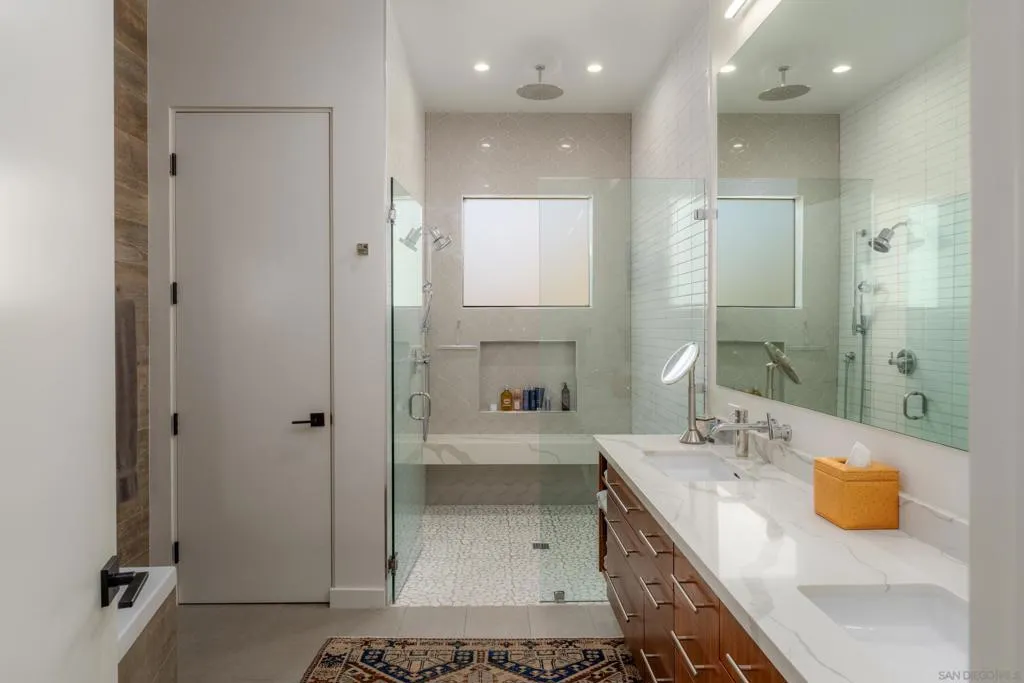 1224 Virginia Way, La Jolla, California 92037 home-pic-20