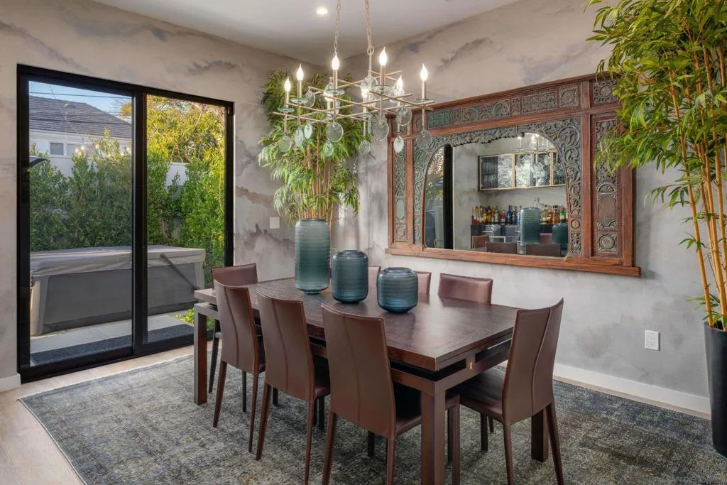 1224 Virginia Way, La Jolla, California 92037 home-pic-8