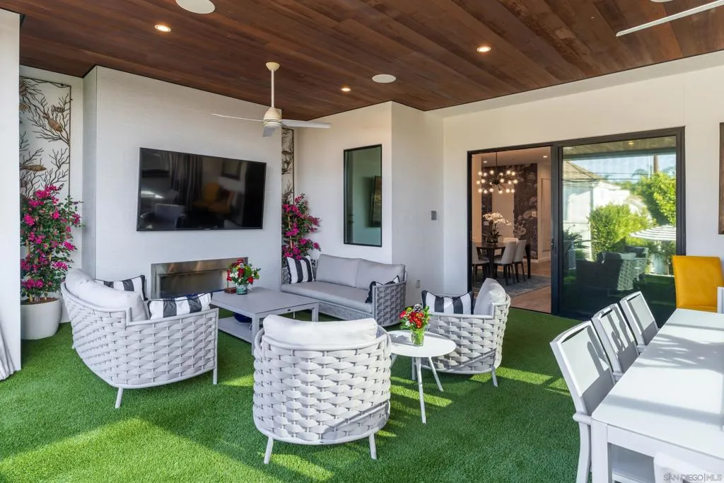1224 Virginia Way, La Jolla, California 92037 home-pic-11