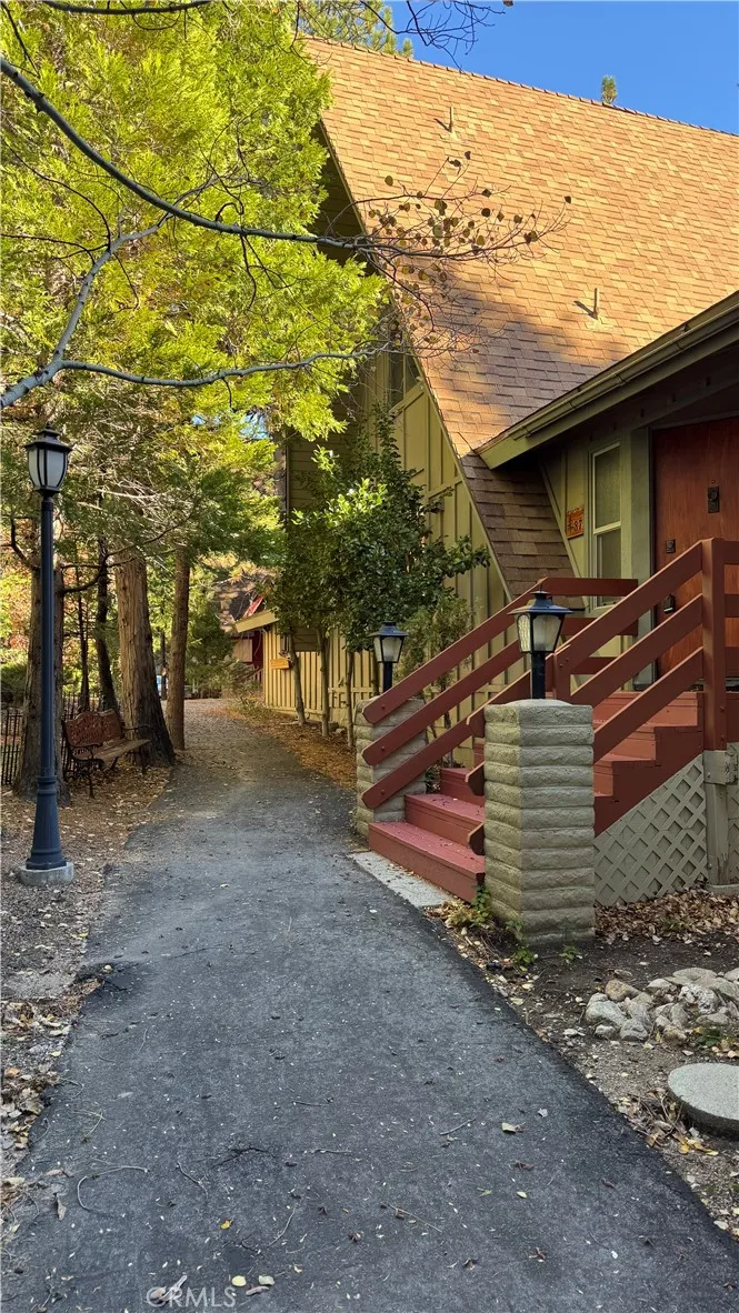 180 Grass Valley 37, Lake Arrowhead, California 92352 home-pic-35