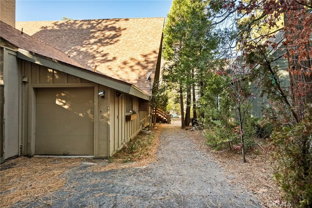 180 Grass Valley 37, Lake Arrowhead, California 92352 home-pic-34