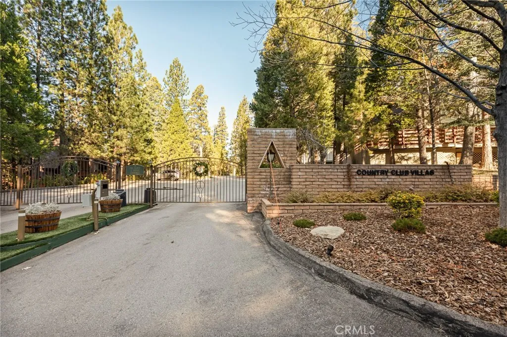 180 Grass Valley 37, Lake Arrowhead, California 92352 home-pic-30