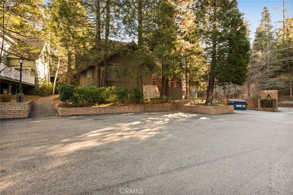180 Grass Valley 37, Lake Arrowhead, California 92352 home-pic-31