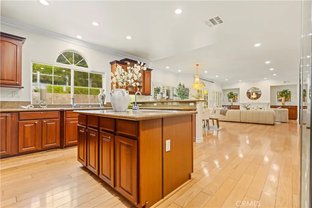 20828 Fuerte, Walnut, California 91789 home-pic-25