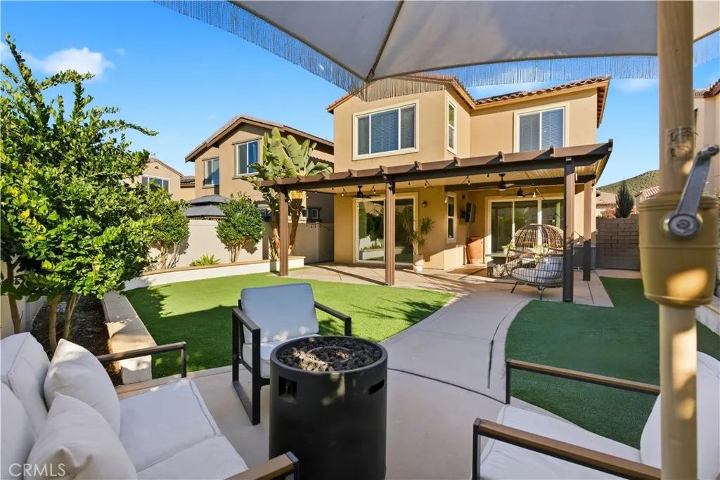 38369 Windingwalk Drive, Murrieta, California 92563 home-pic-3