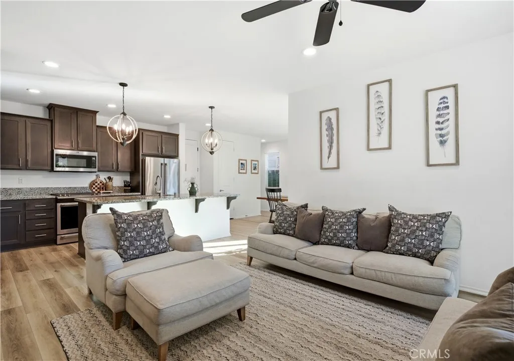 38369 Windingwalk Drive, Murrieta, California 92563 home-pic-20
