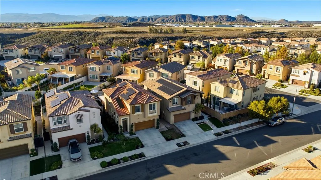 38369 Windingwalk Drive, Murrieta, California 92563 home-pic-9
