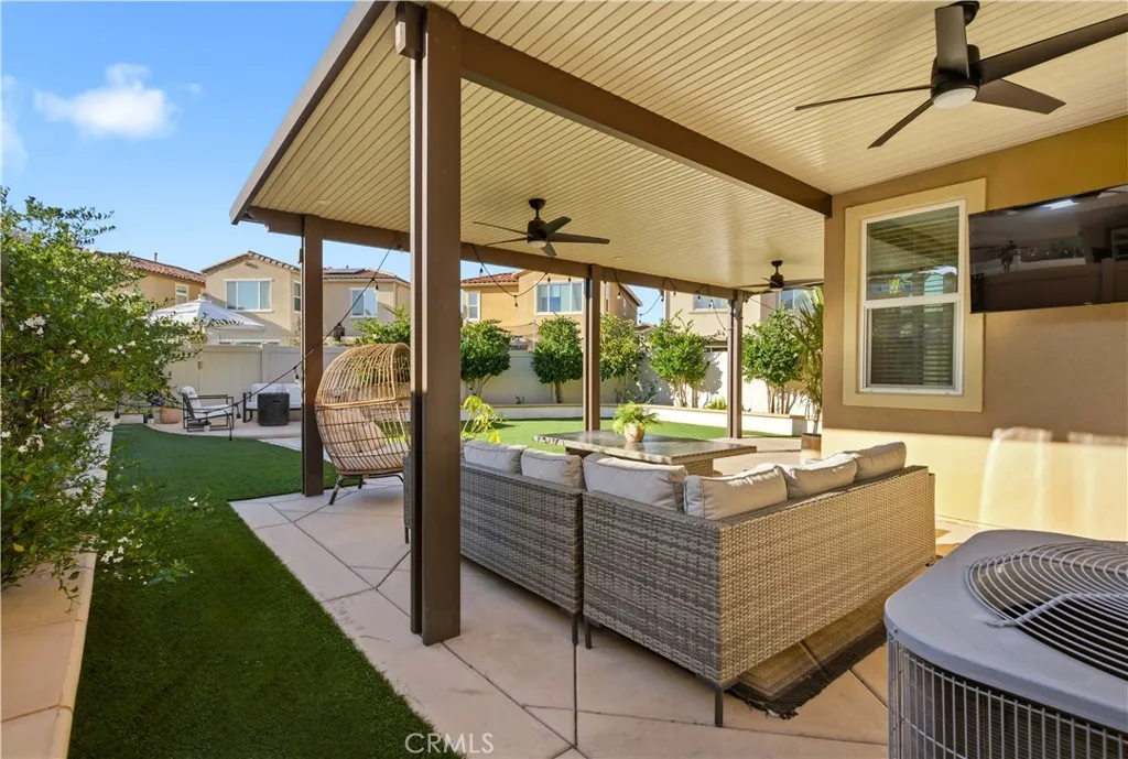 38369 Windingwalk Drive, Murrieta, California 92563 home-pic-7