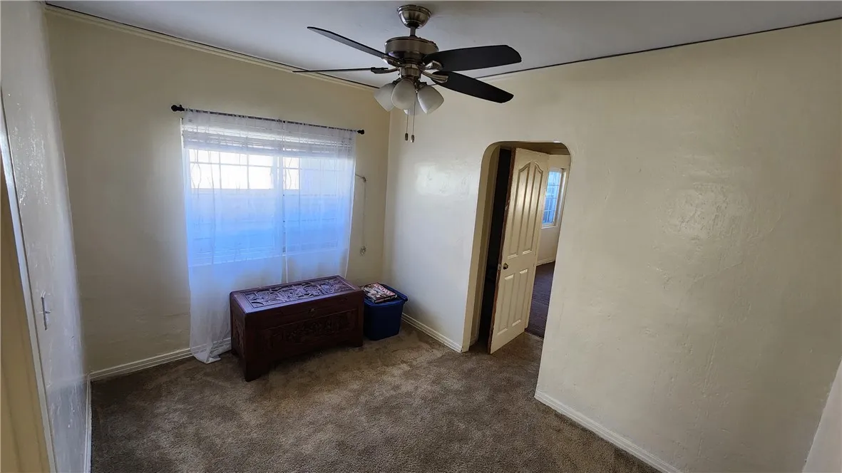 654 Oakford, Los Angeles, California 90022 home-pic-24