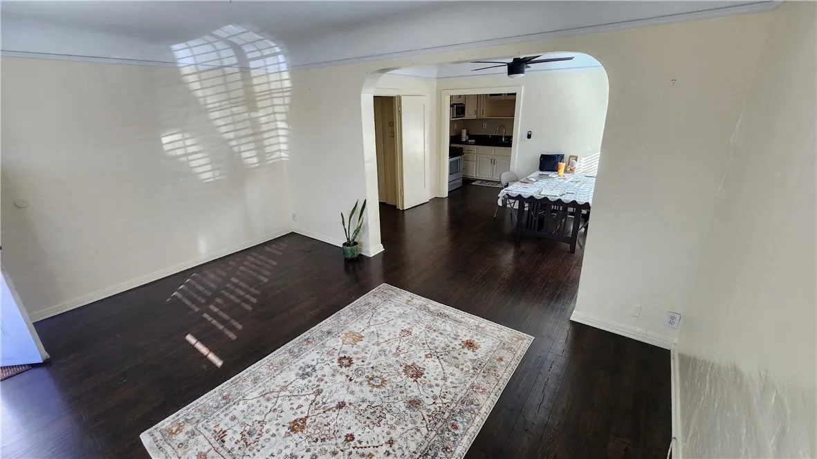 654 Oakford, Los Angeles, California 90022 home-pic-22