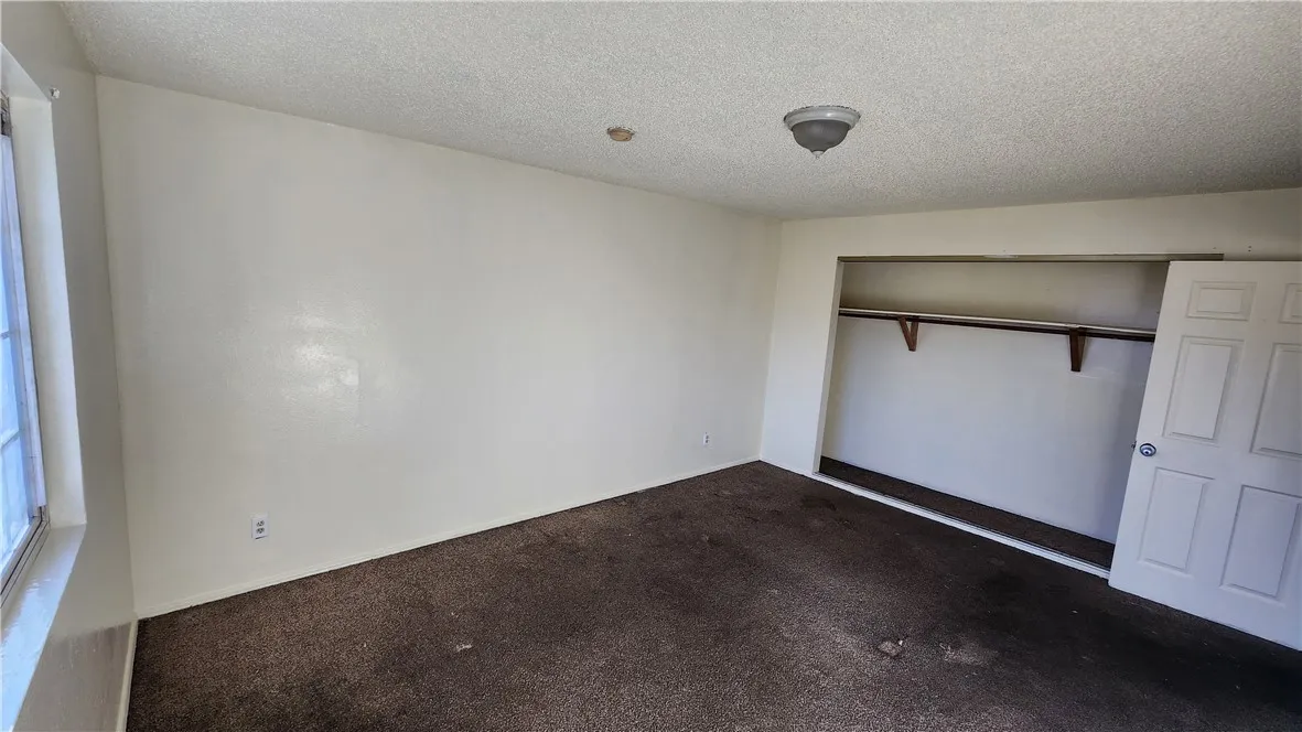 654 Oakford, Los Angeles, California 90022 home-pic-31