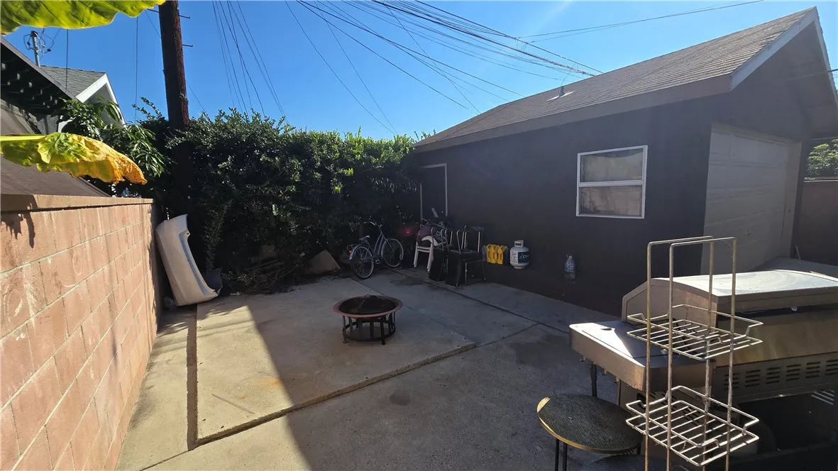 654 Oakford, Los Angeles, California 90022 home-pic-16