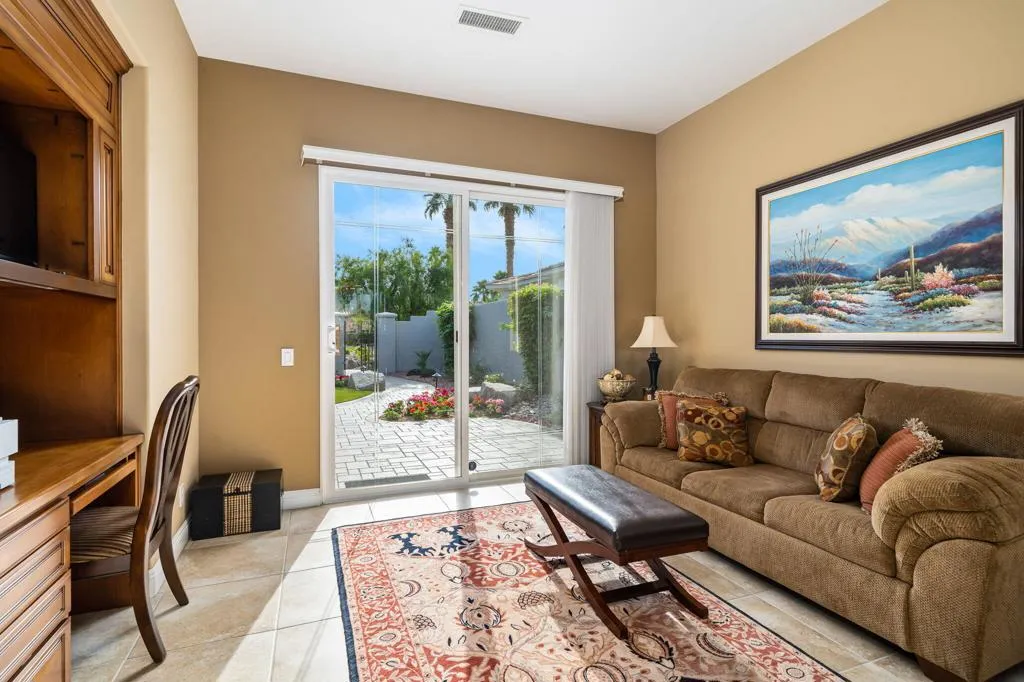 620 Hawk Hill Trail, Palm Desert, California 92211 home-pic-15