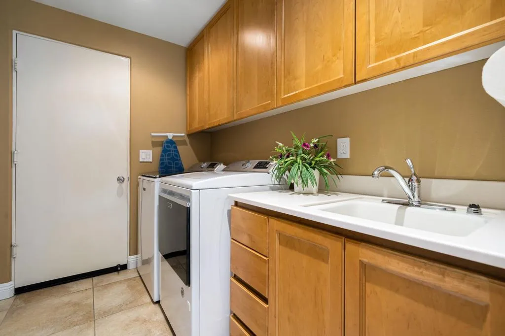 620 Hawk Hill Trail, Palm Desert, California 92211 home-pic-32